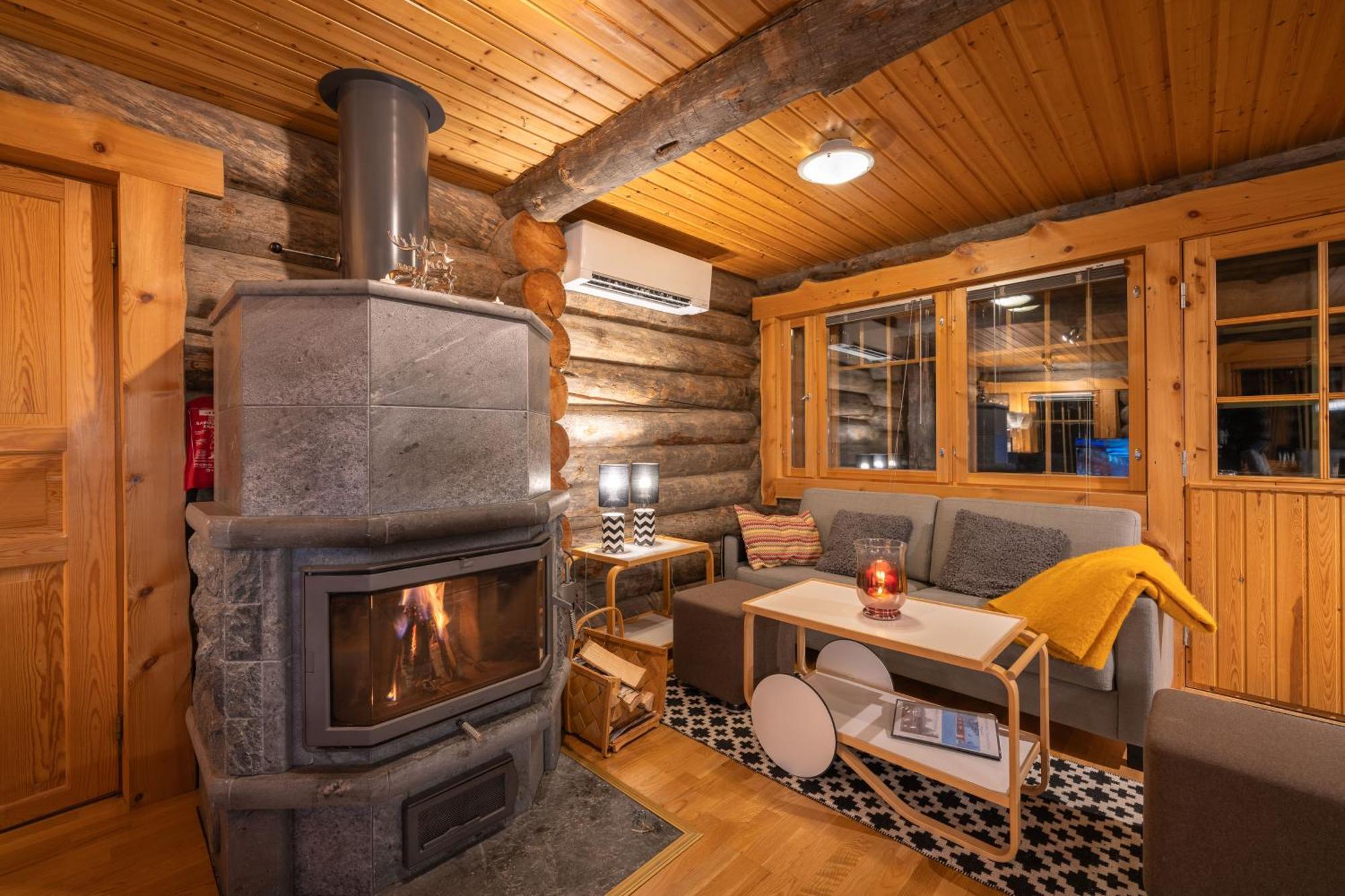 Kuukkeli Log Houses Villa Aurora "Pupula" ساريسيلكا المظهر الخارجي الصورة
